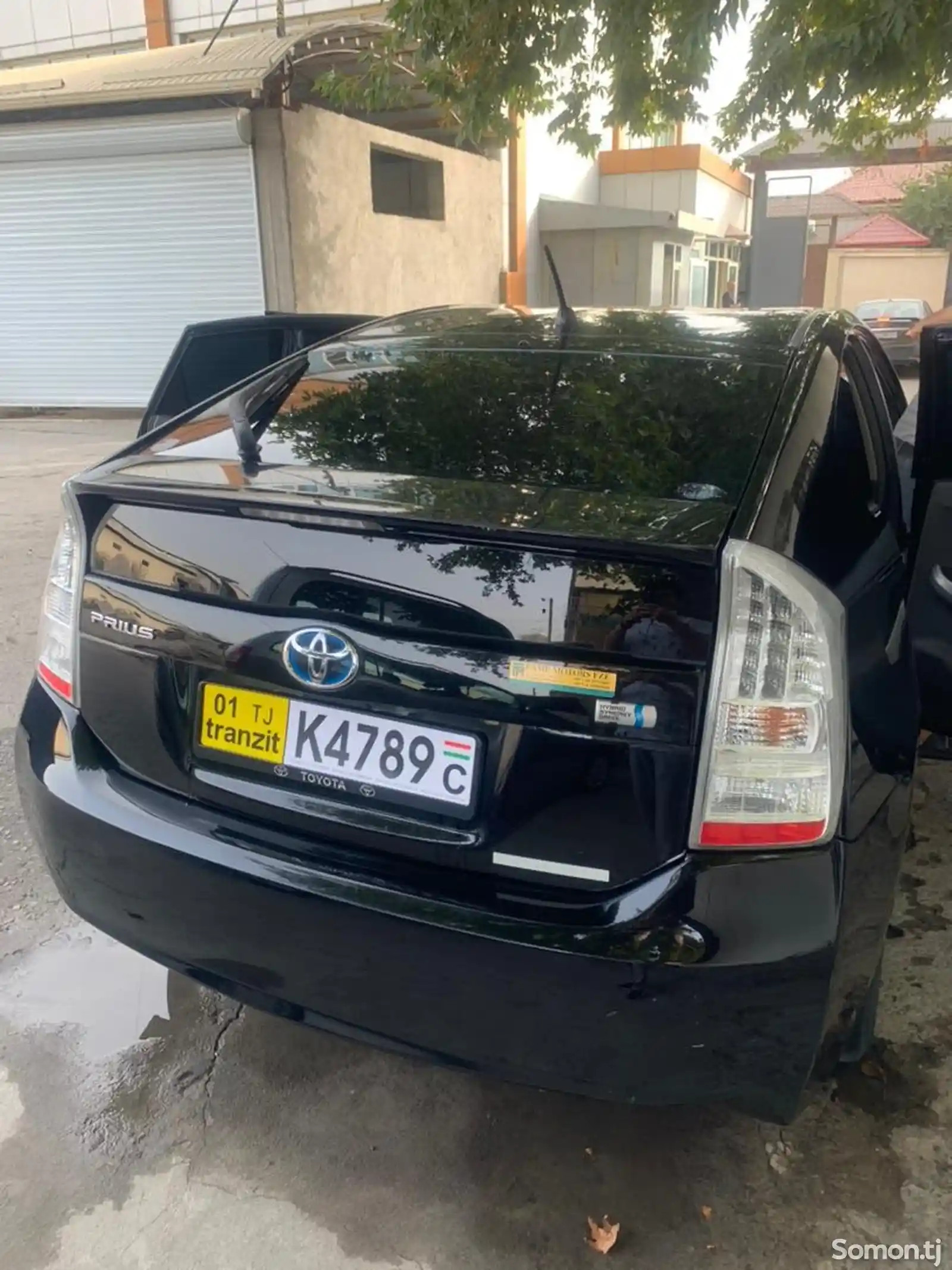 Toyota Prius, 2010-12