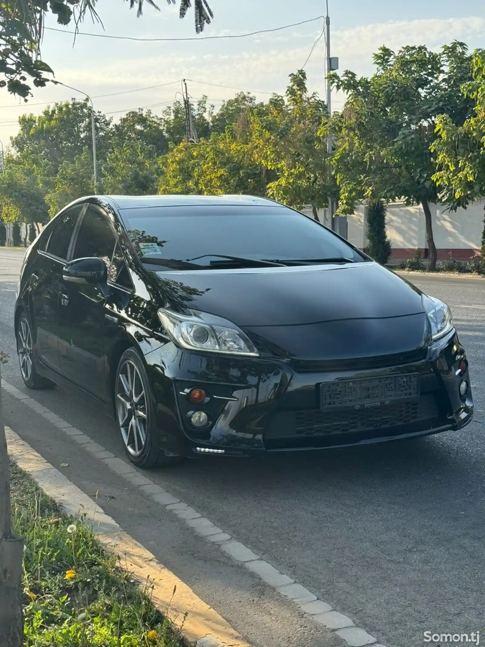 Toyota Prius, 2013-12