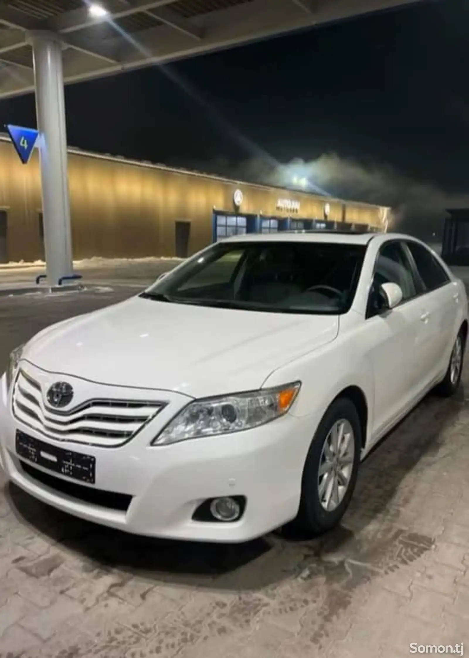 Toyota Camry, 2011-1