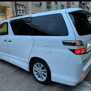 Toyota Vellfire, 2014