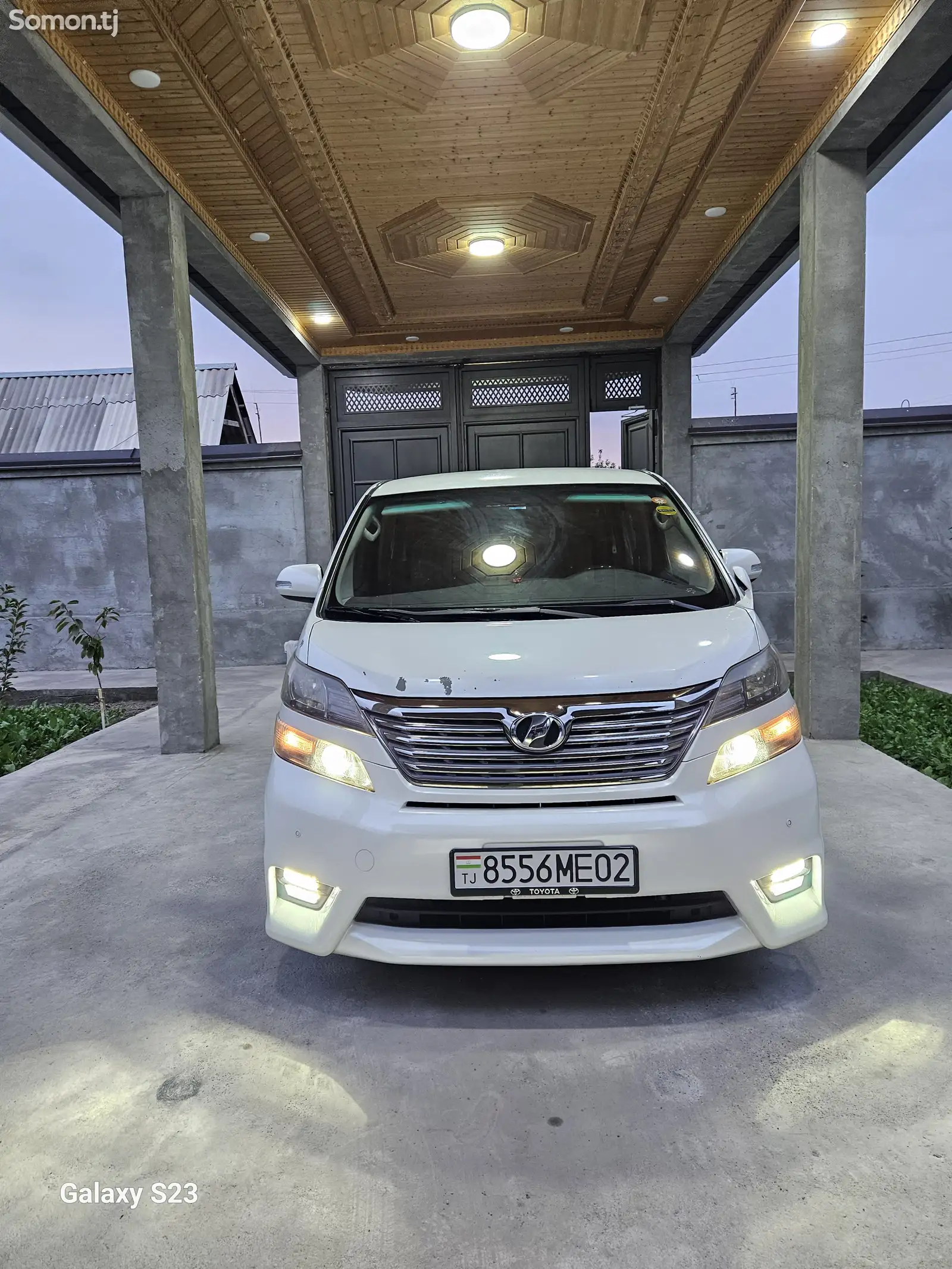 Toyota Vellfire, 2010-1