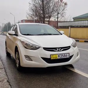 Hyundai Elantra, 2013