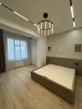 2-комн. квартира, 13 этаж, 67 м², Дом печать-10