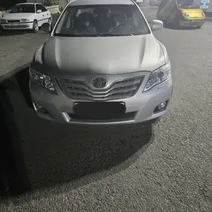 Toyota Camry, 2011