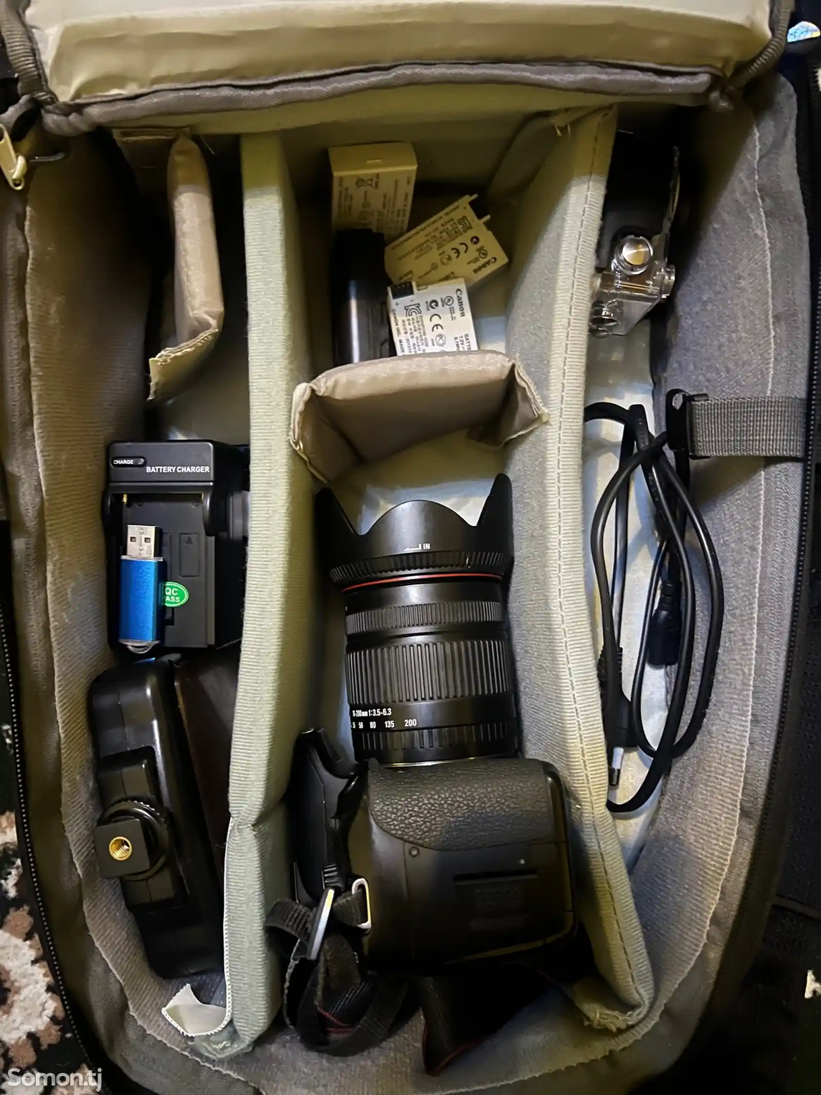 Фотоаппарат Canon 650d обектив 18-200 mm-4