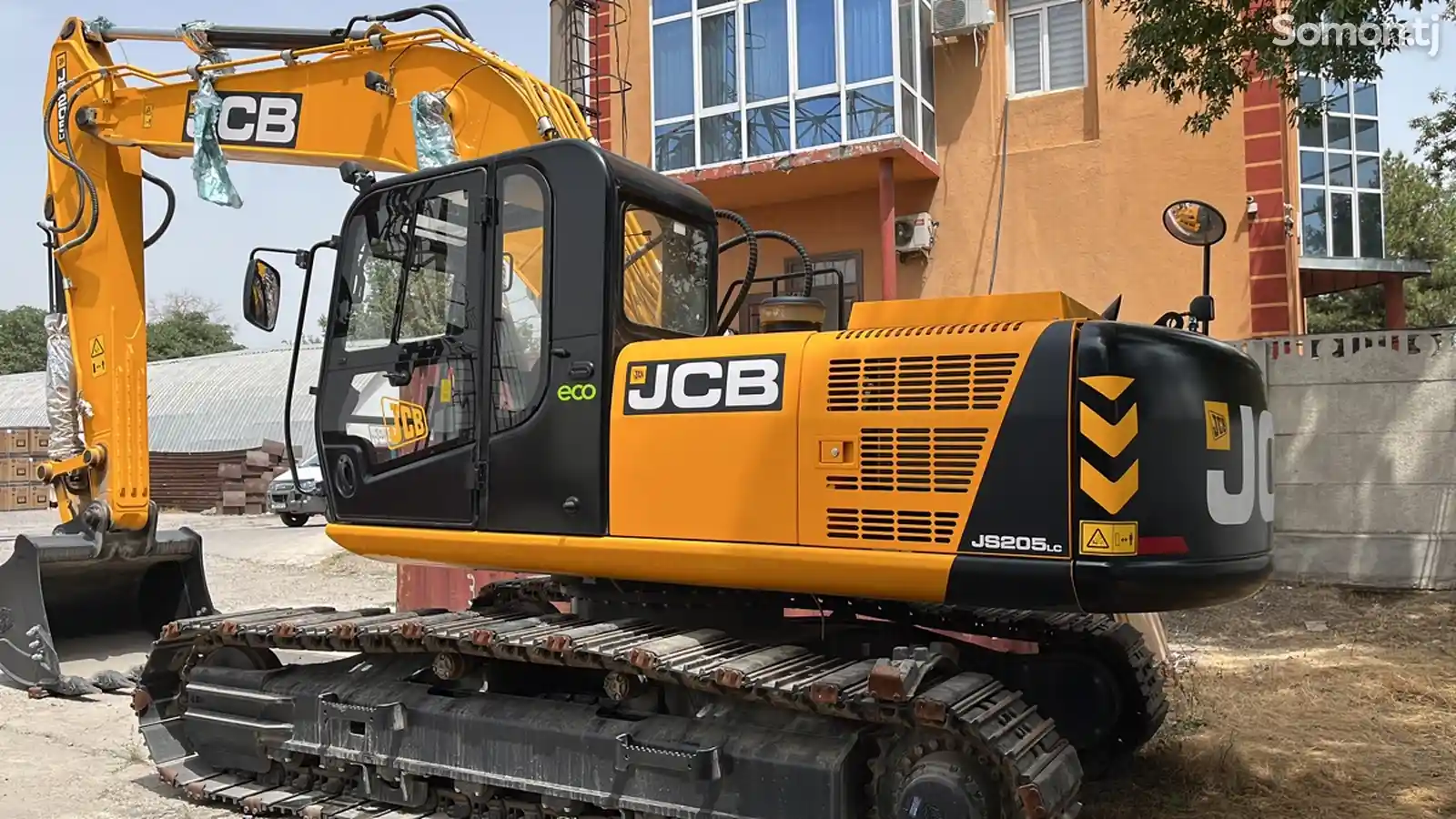 Экскаватор JCB JS205 LC-15