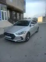 Hyundai Elantra, 2017-3