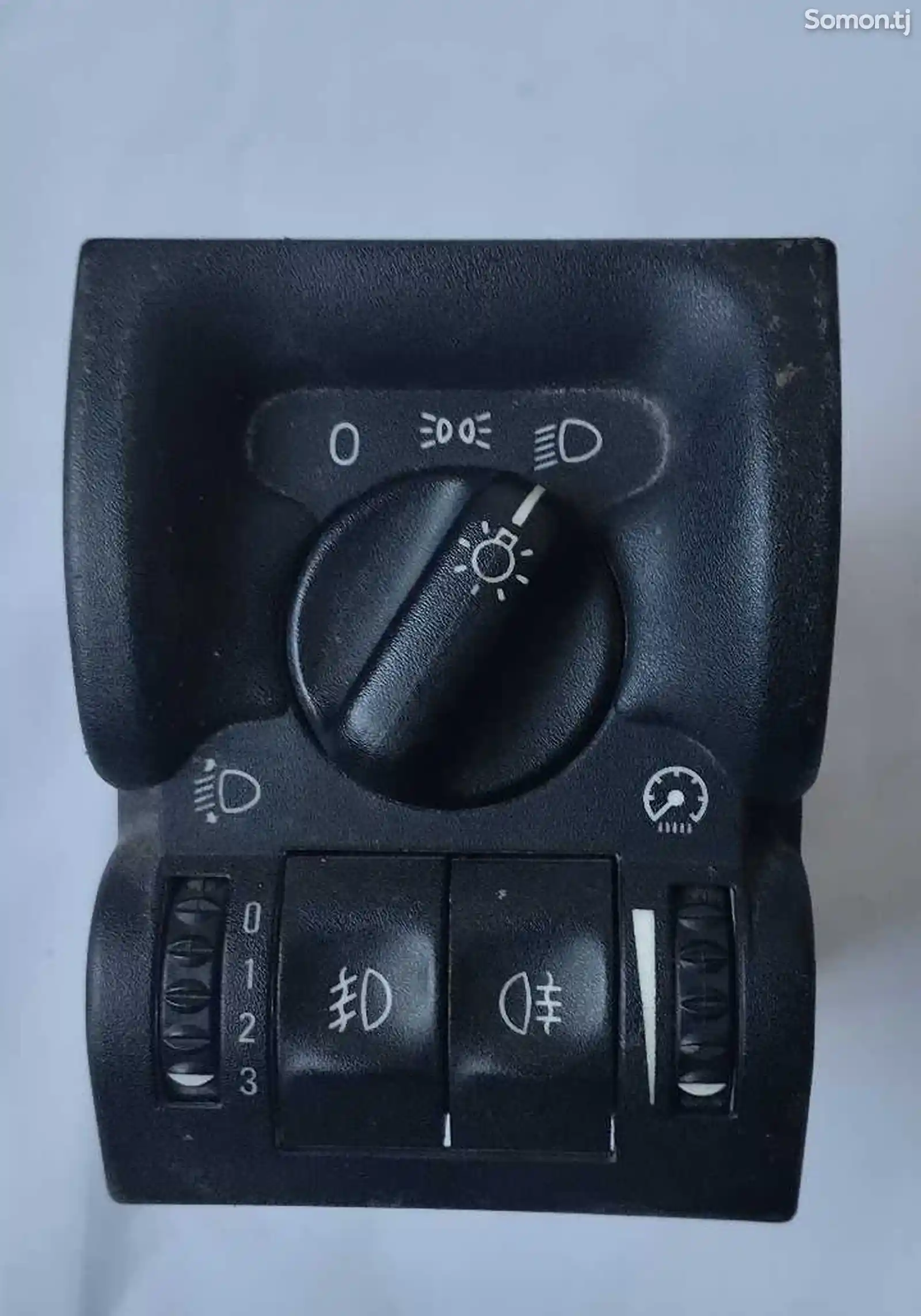 Кнопка переключателя фары от Opel vectra B-1