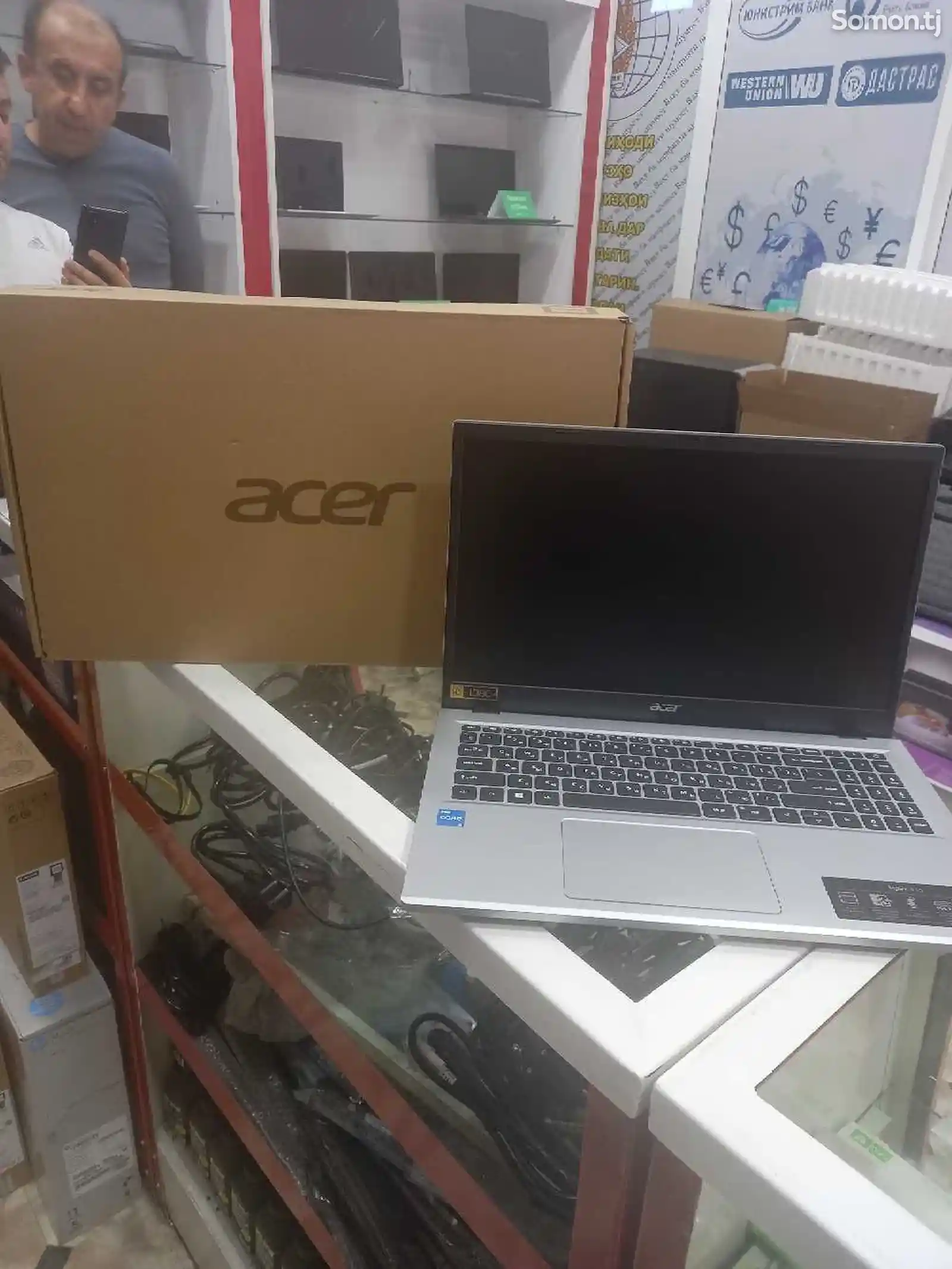 Ноутбук Acer i3 13 поколение-1