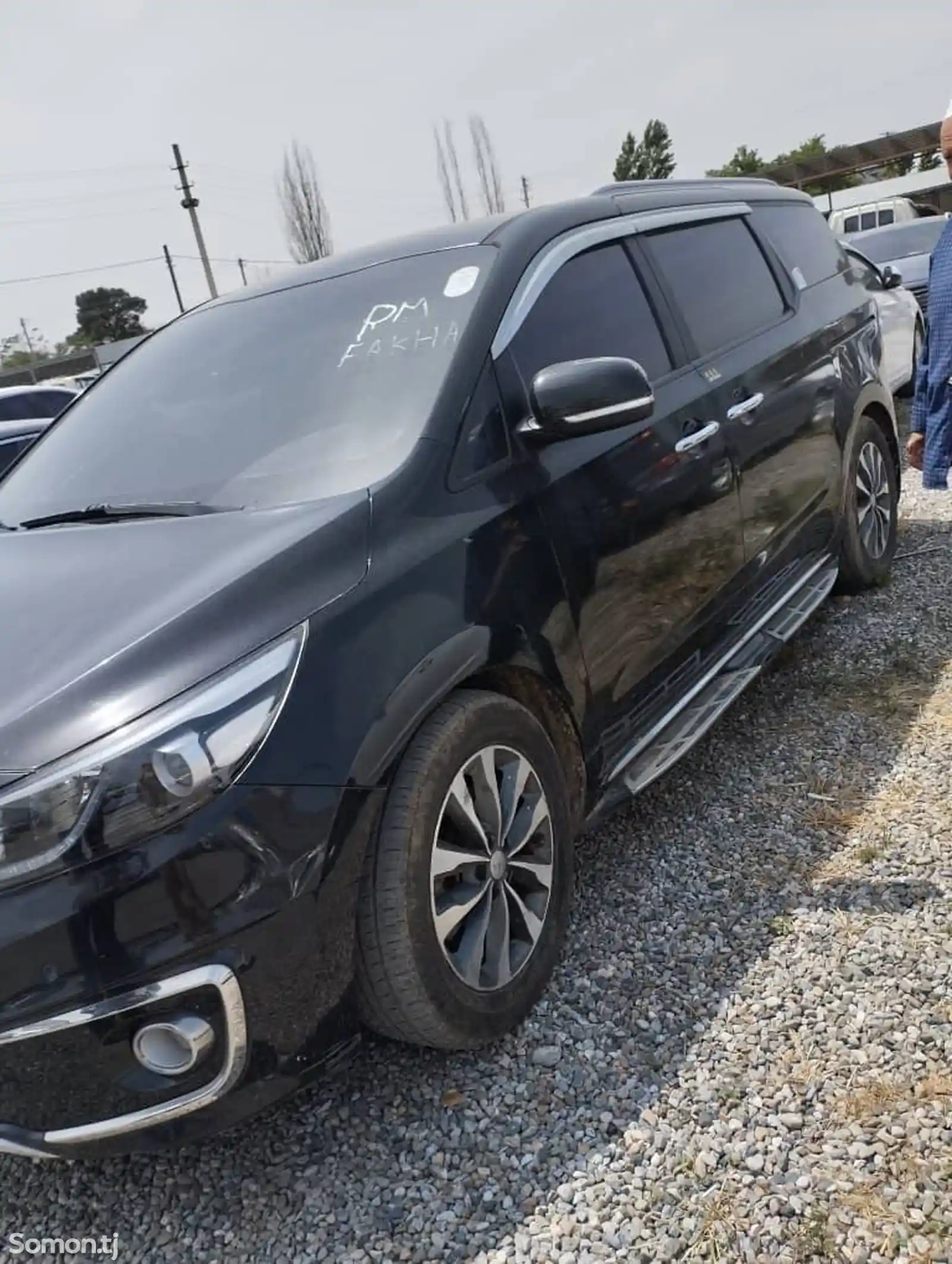 Kia Carnival, 2015-8