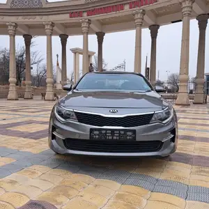 Kia K5, 2016