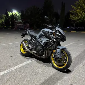 Мотоцикл Yamaha MT 10