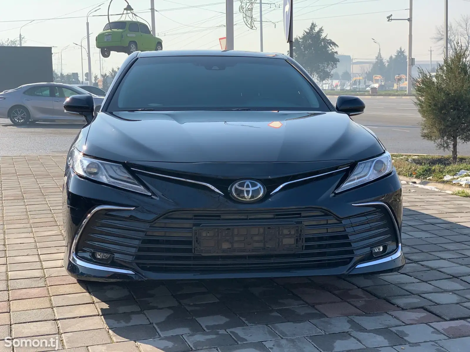 Toyota Camry, 2018-1