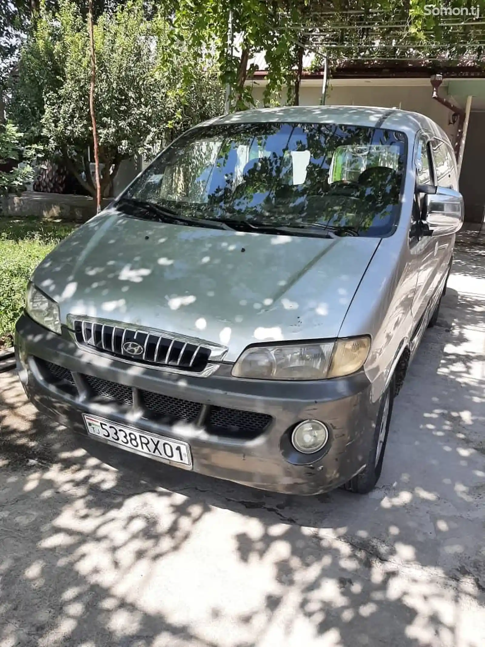 Hyundai Starex-6