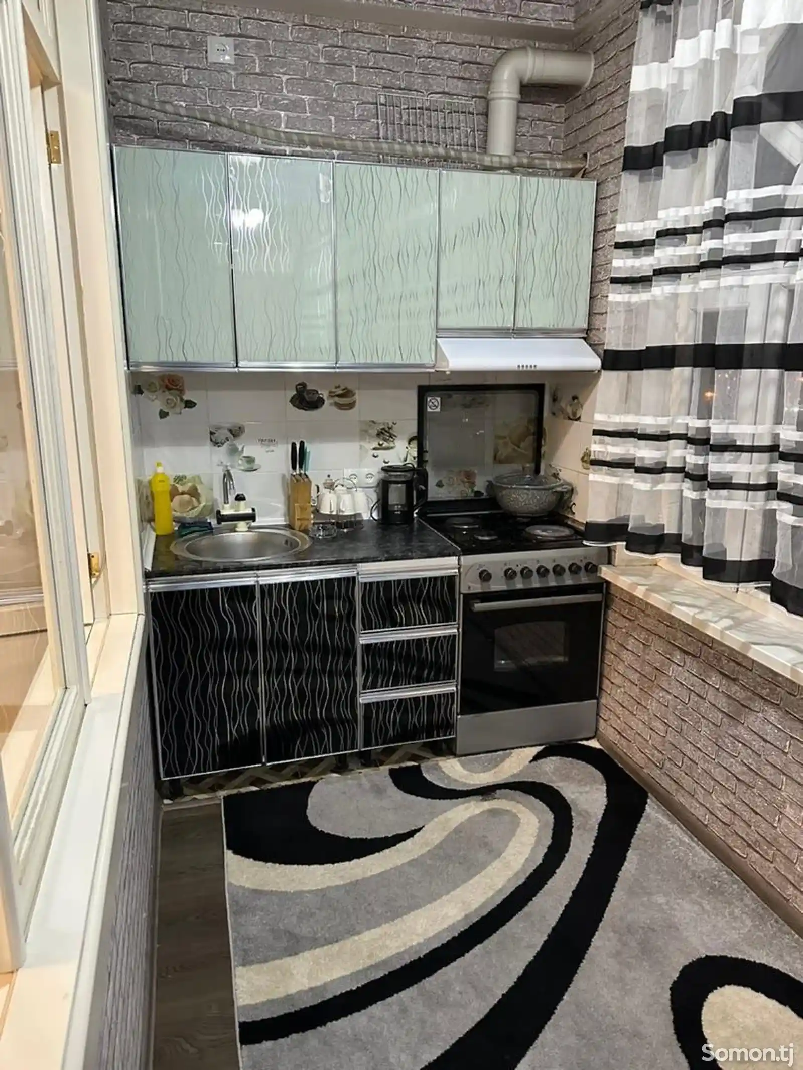 2-комн. квартира, 12 этаж, 61 м², Цирк-10