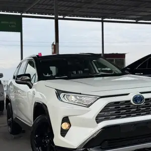 Toyota RAV 4, 2022