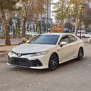 Toyota Camry, 2018