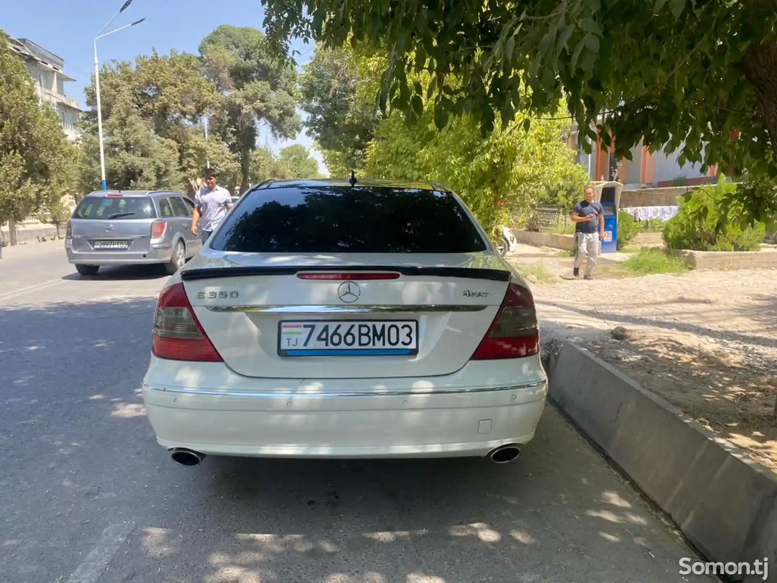 Mercedes-Benz E class, 2009-4