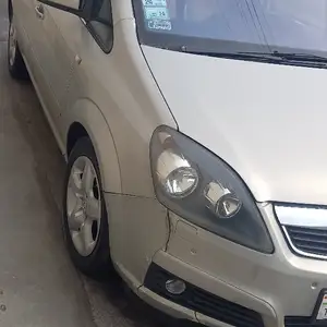 Opel Zafira, 2006