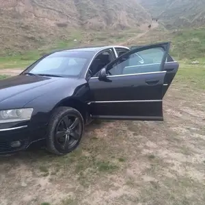 Audi A8, 2008