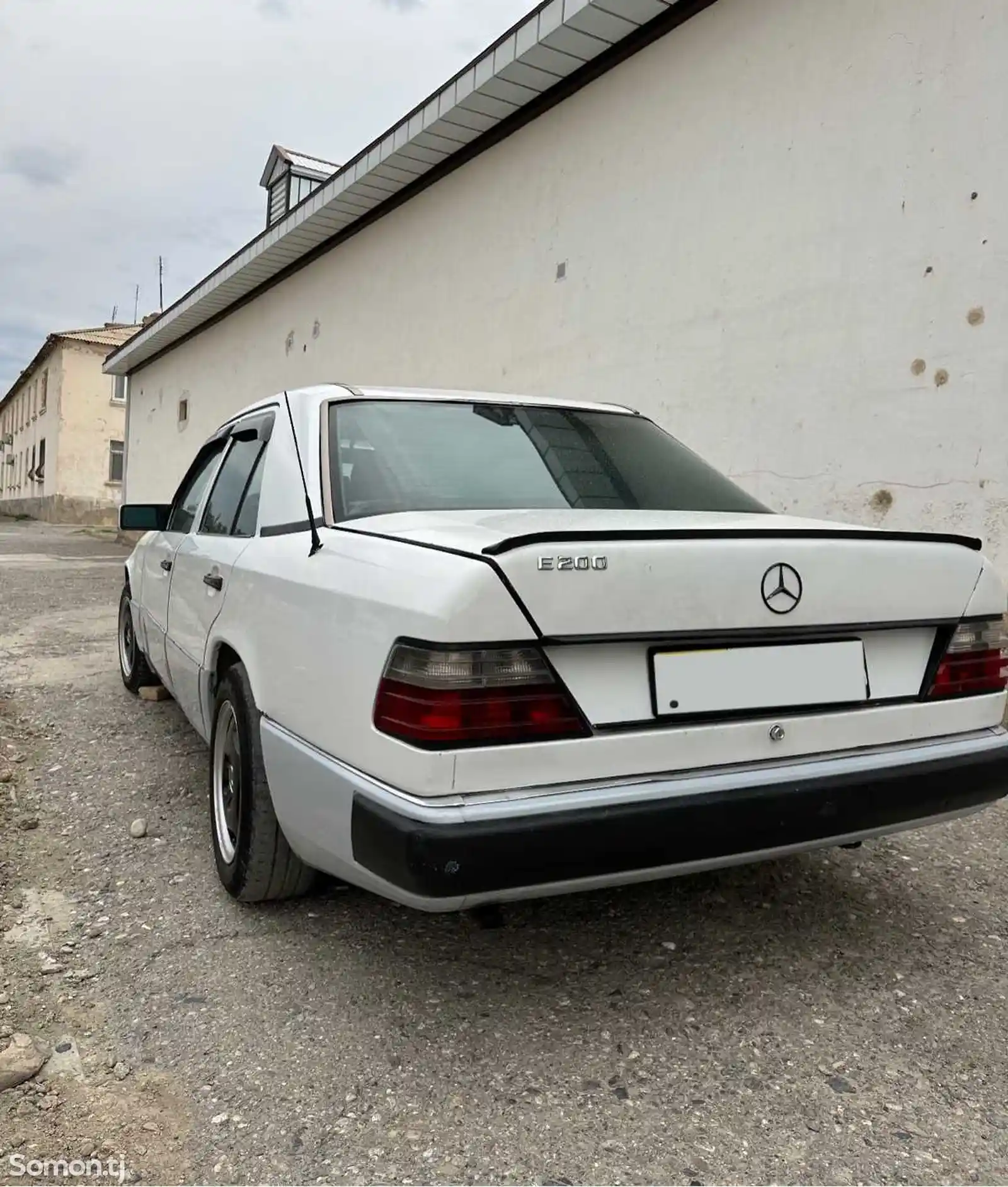 Mercedes-Benz E class, 1991-3
