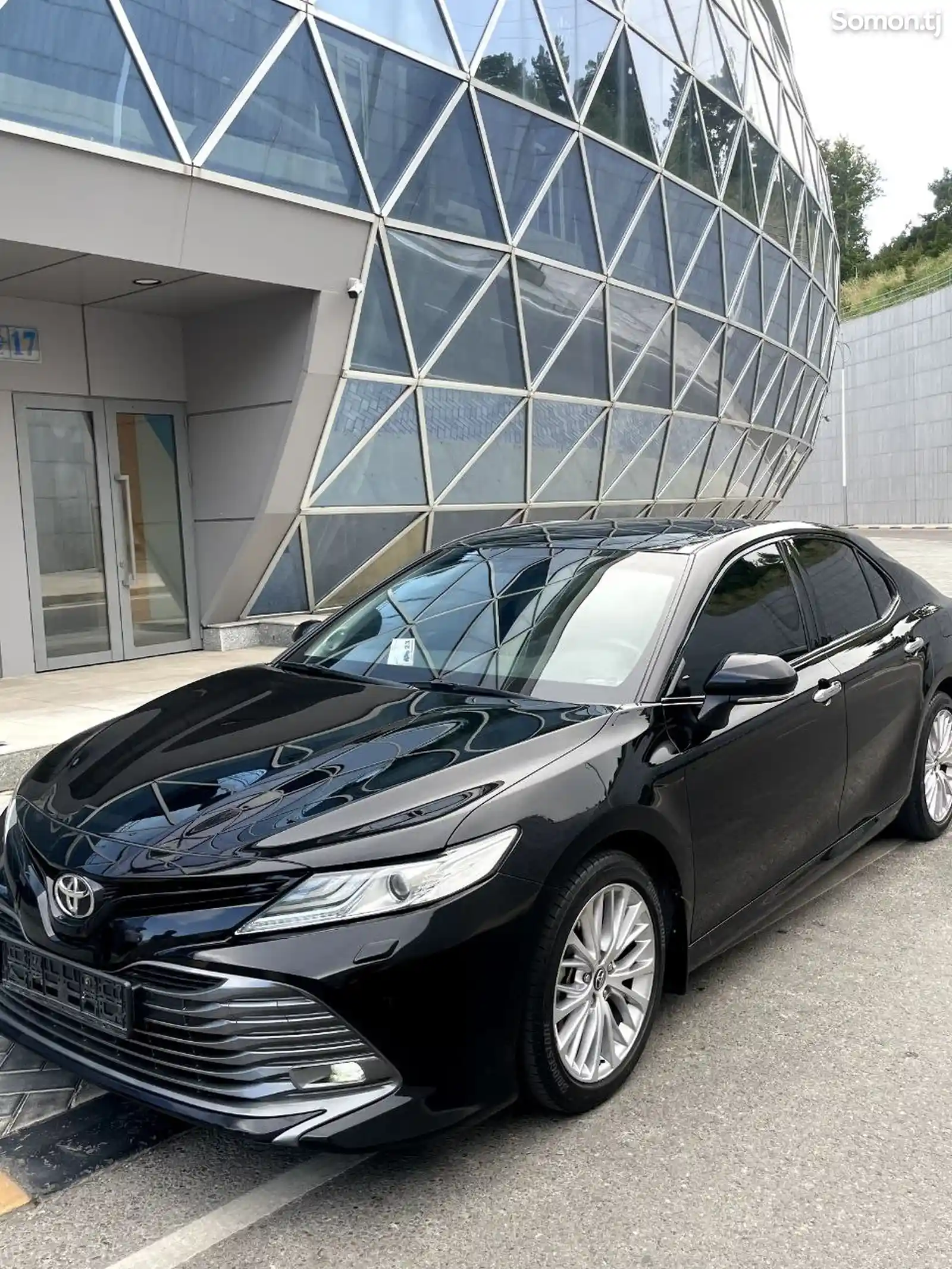 Toyota Camry, 2019-6