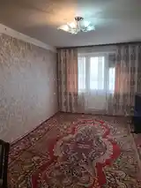 3-комн. квартира, 4 этаж, 70м², 34 мкр дом 60-7