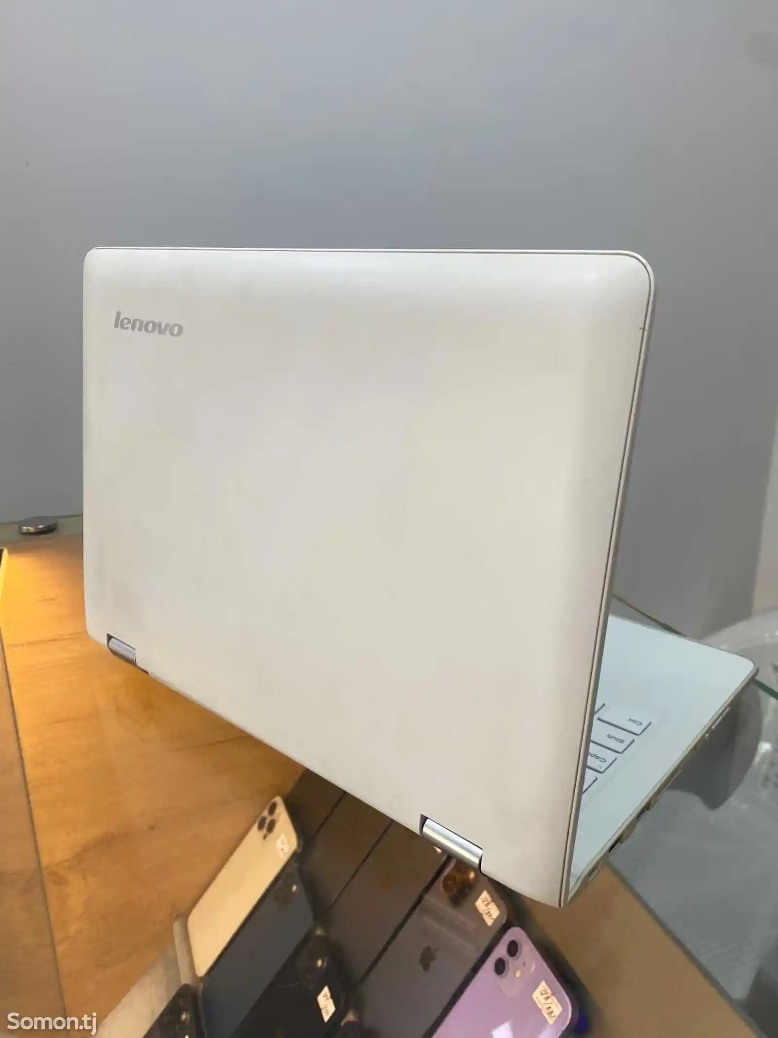 Ноутбук Lenovo Yoga 300-1