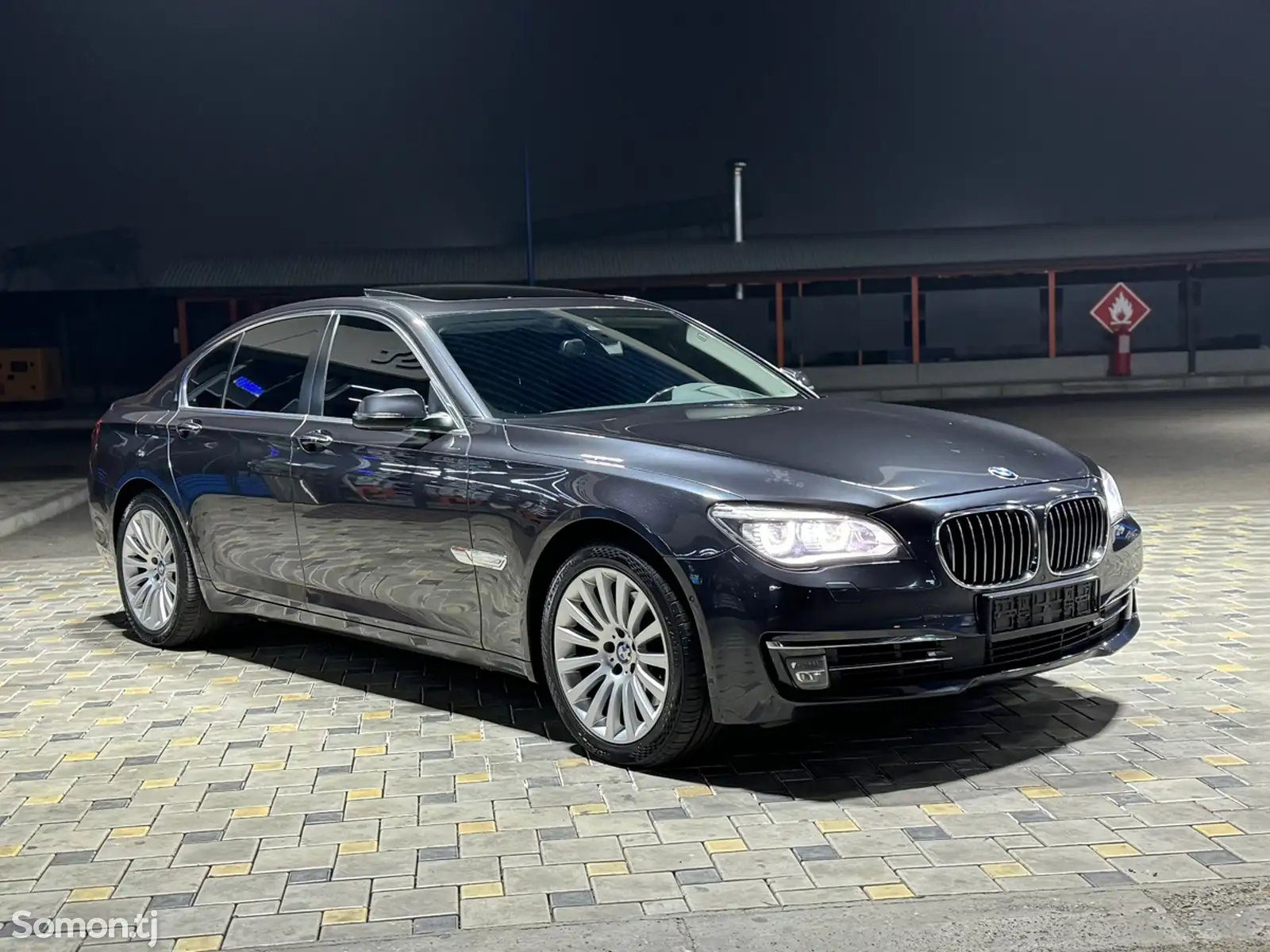 BMW 7 series, 2015-1