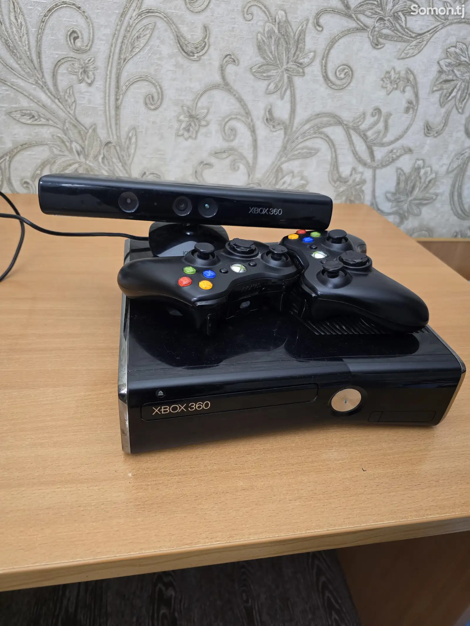 Игровая приставка Xbox 360-1