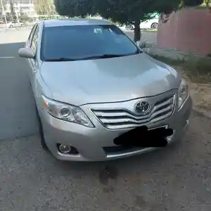 Toyota Camry, 2011