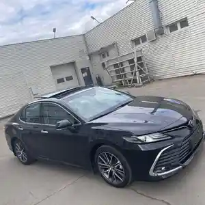 Toyota Camry, 2024