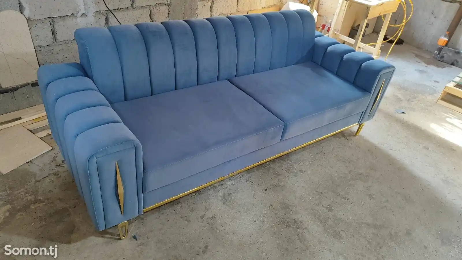 Офисный диван на заказ-1