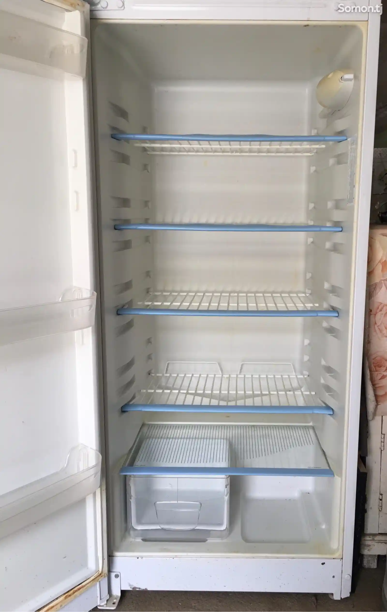 Холодильник Indesit-7