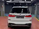 BMW X7, 2022-9