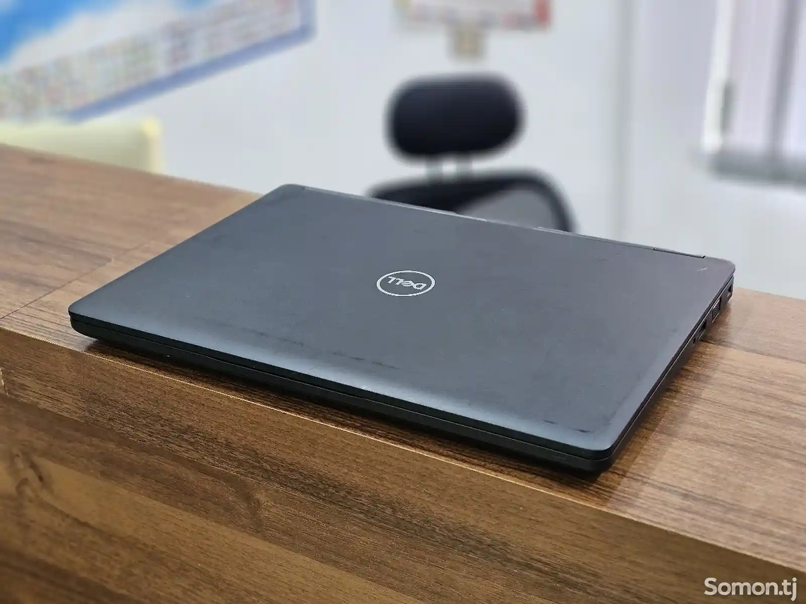 Ноутбук Dell Core i5-8250U / 8GB / SSD 256GB-3