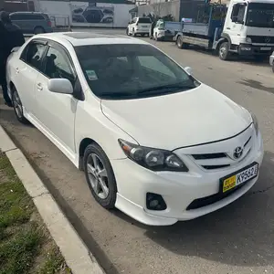 Toyota Corolla, 2011