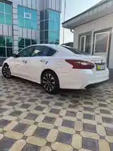 Nissan Altima, 2018-3