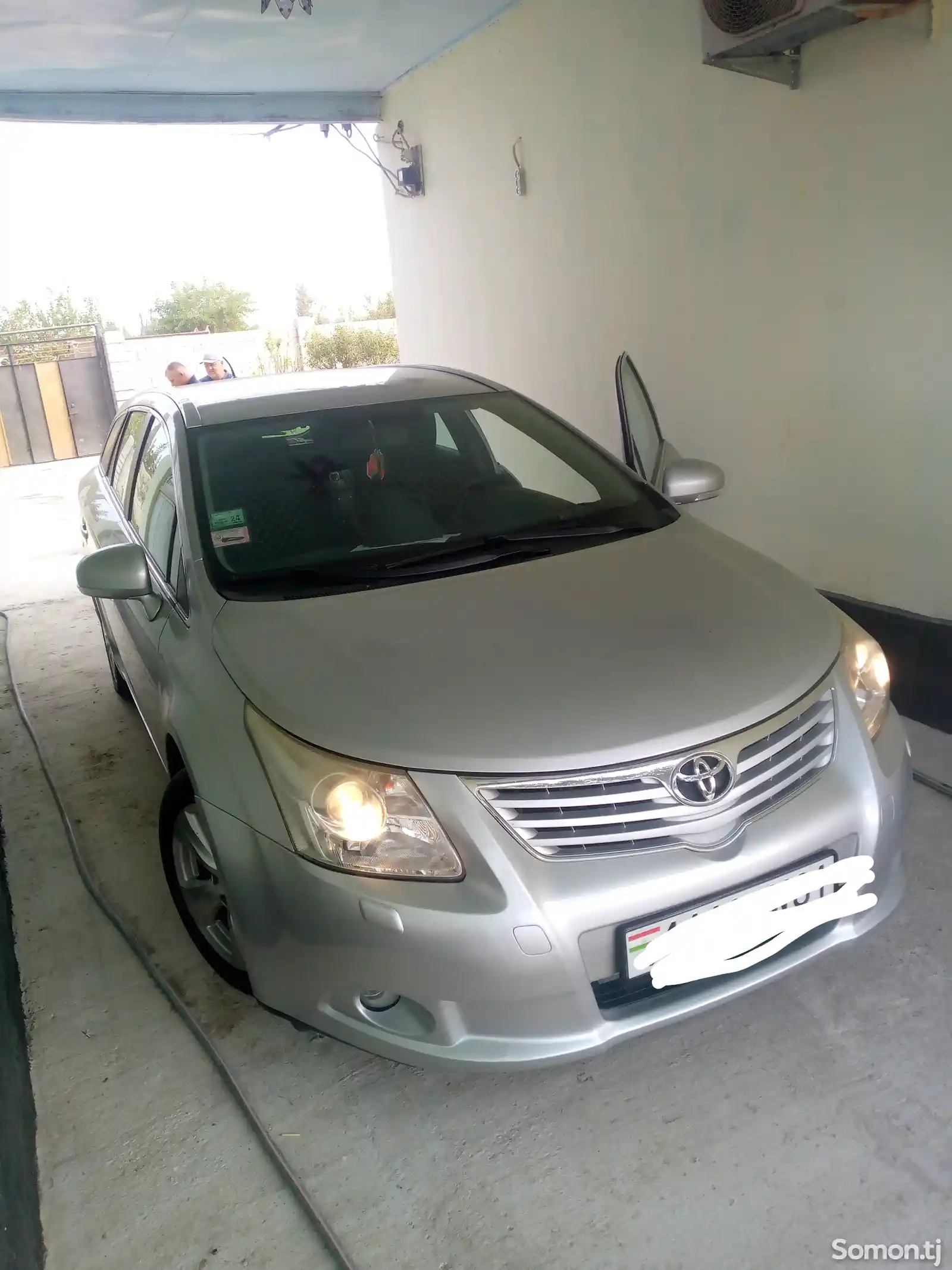 Toyota Avensis, 2010-1