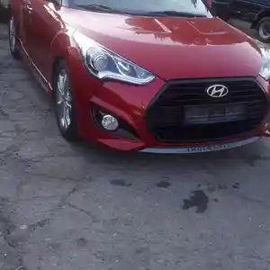 Hyundai Veloster, 2013