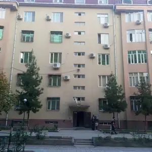 2-комн. квартира, 5 этаж, 90 м², Шохмансур, ниже поворота аэропорта