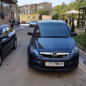 Opel Zafira, 2007