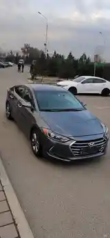 Hyundai Elantra, 2017-2