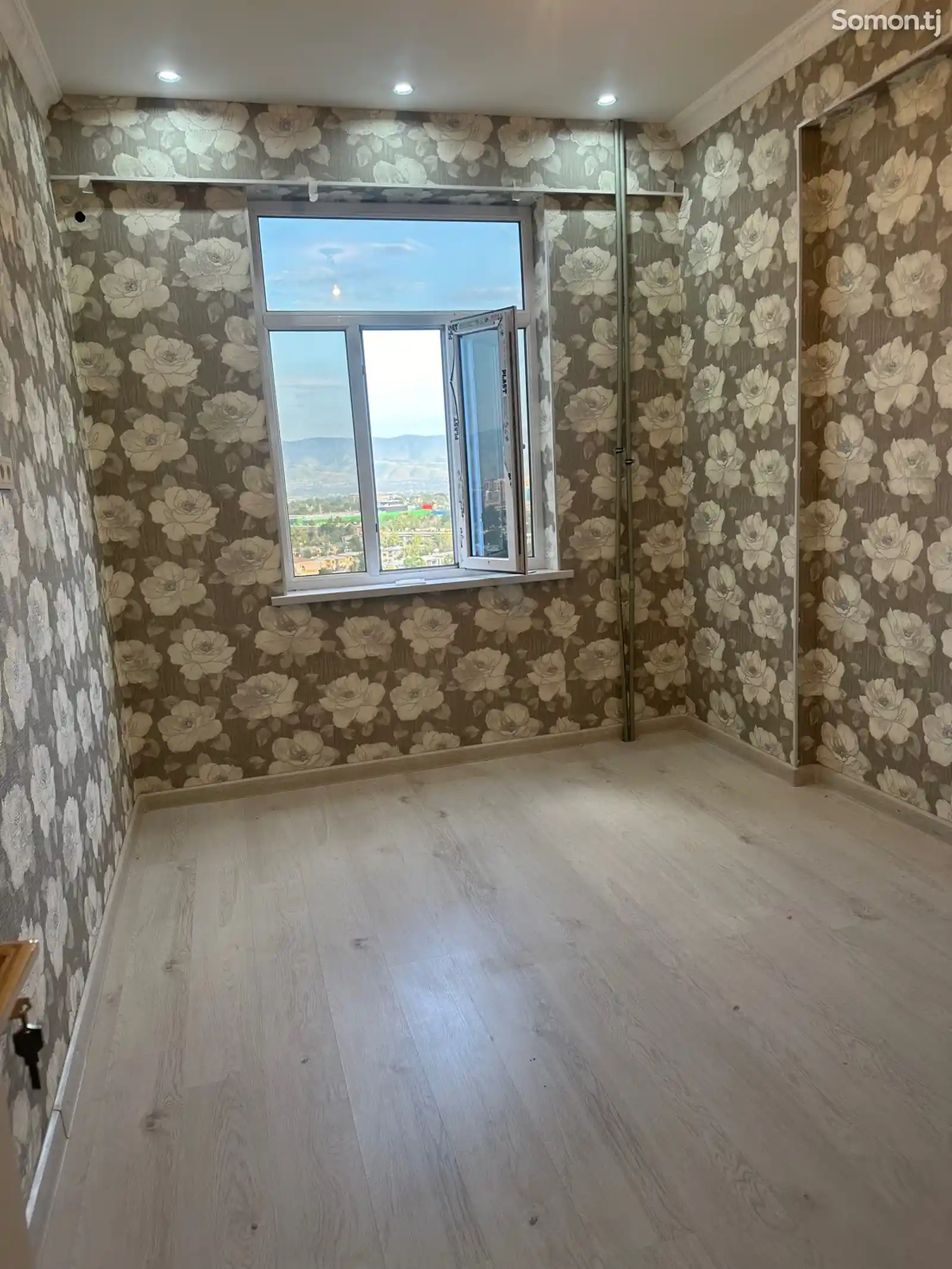 3-комн. квартира, 11 этаж, 91 м², Cино-7