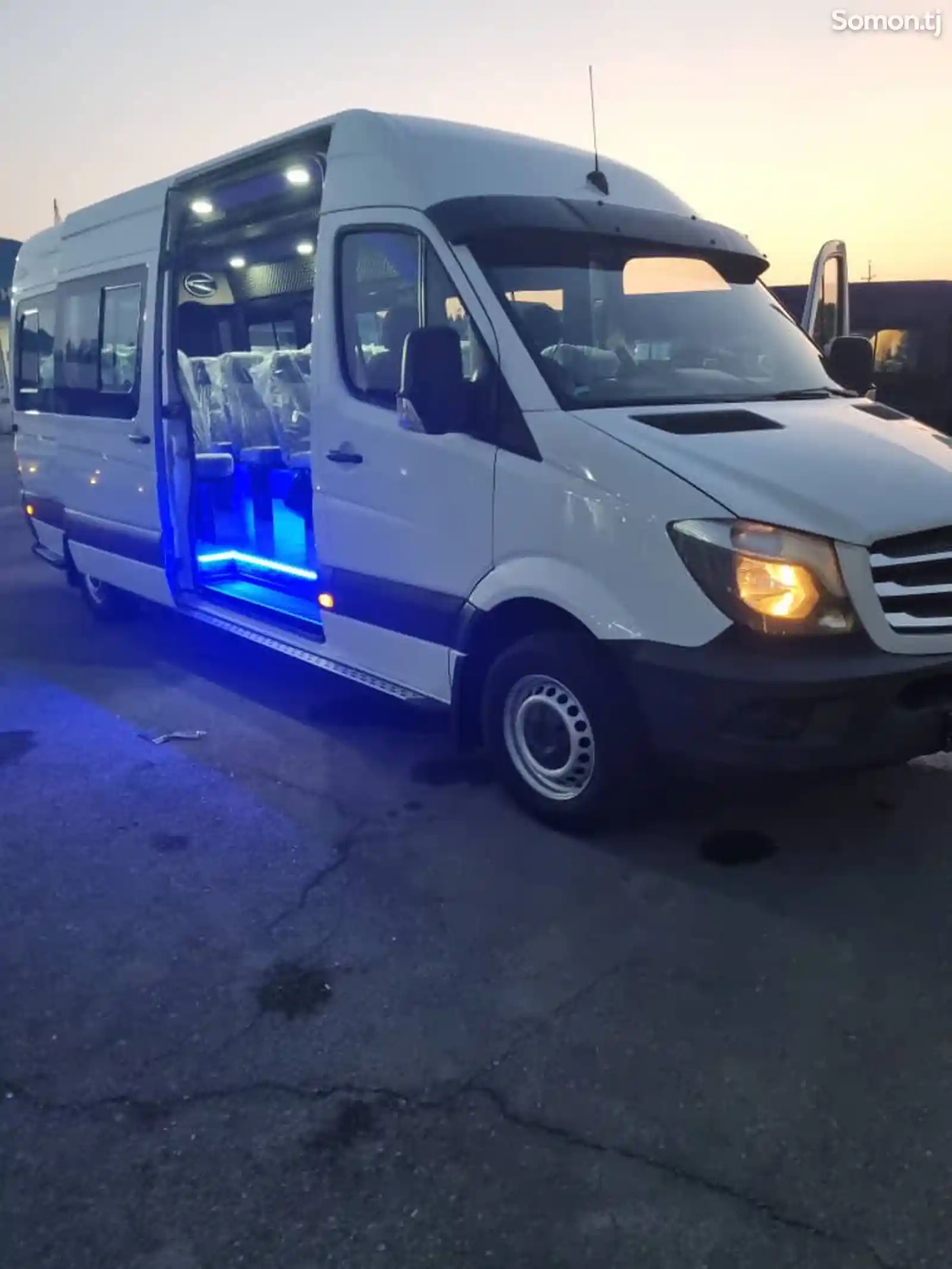 Mercedes-Benz Sprinter, 2015-8