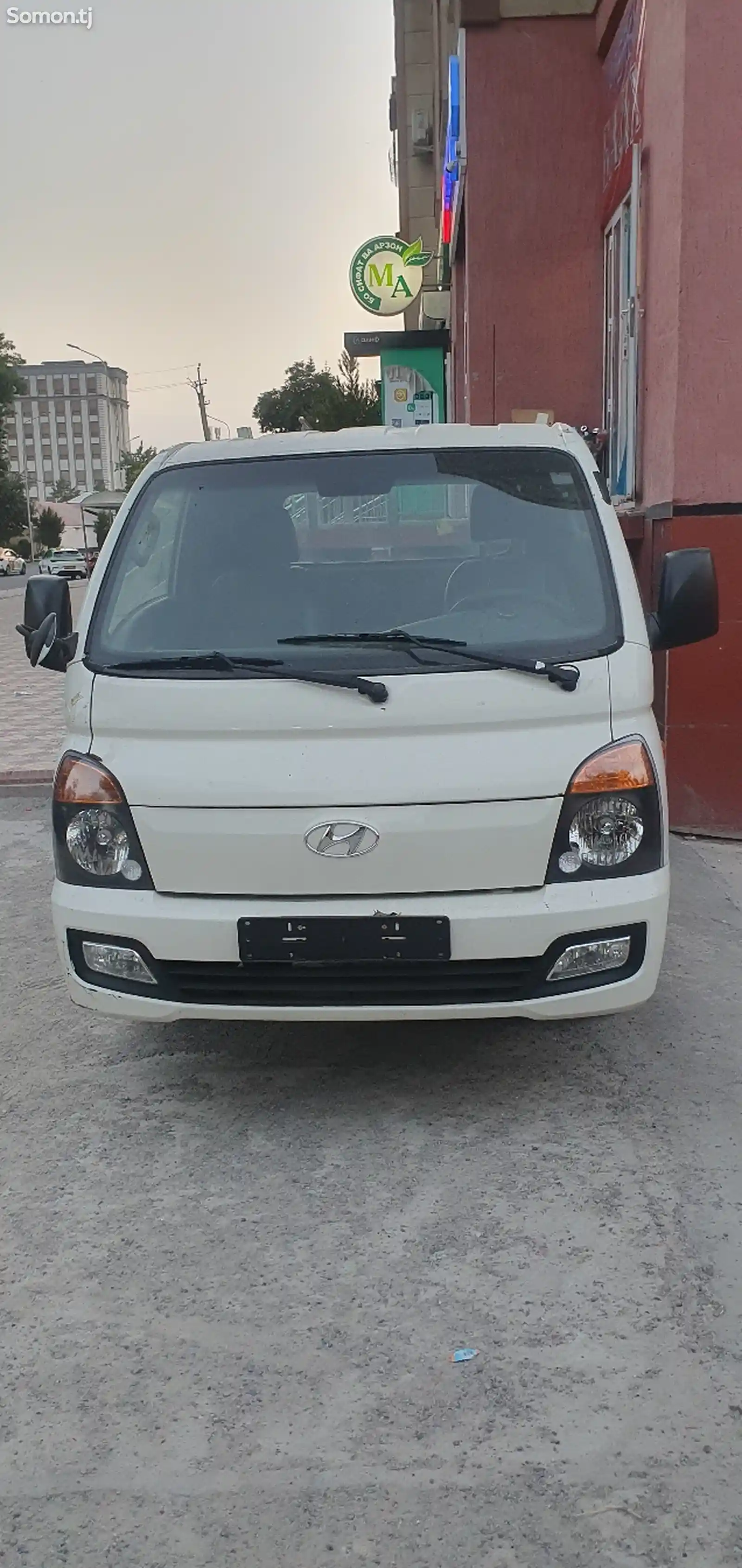 Бортовой автомобиль Hyundai Porter 2, 2016-1