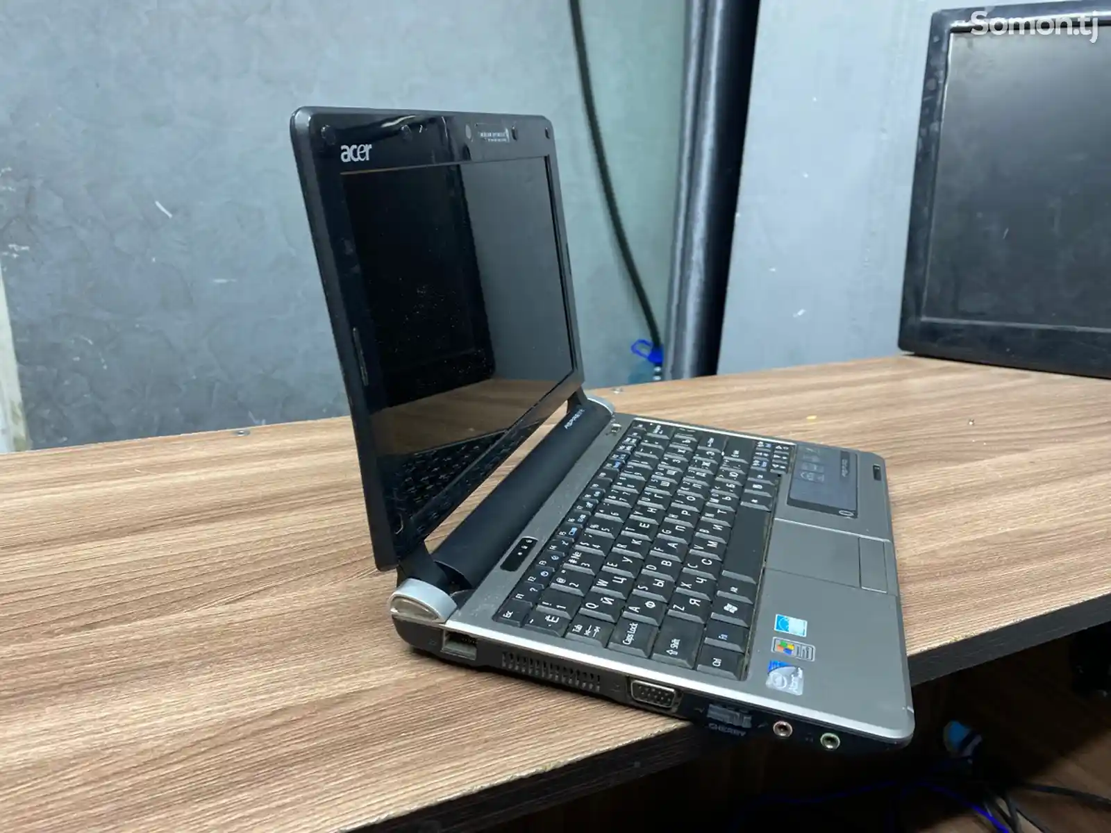 Нетбук Acer-3