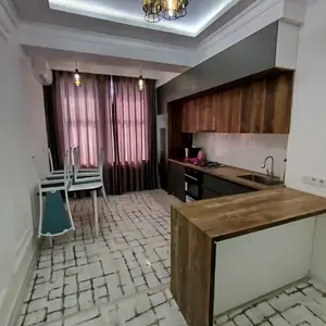 2-комн. квартира, 7 этаж, 80м², Овир