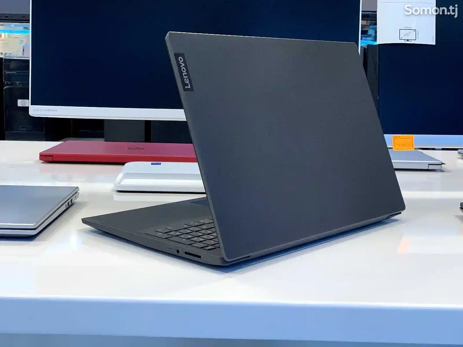 Ноутбук Lenovo celeron-1