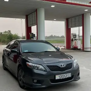 Toyota Camry, 2011